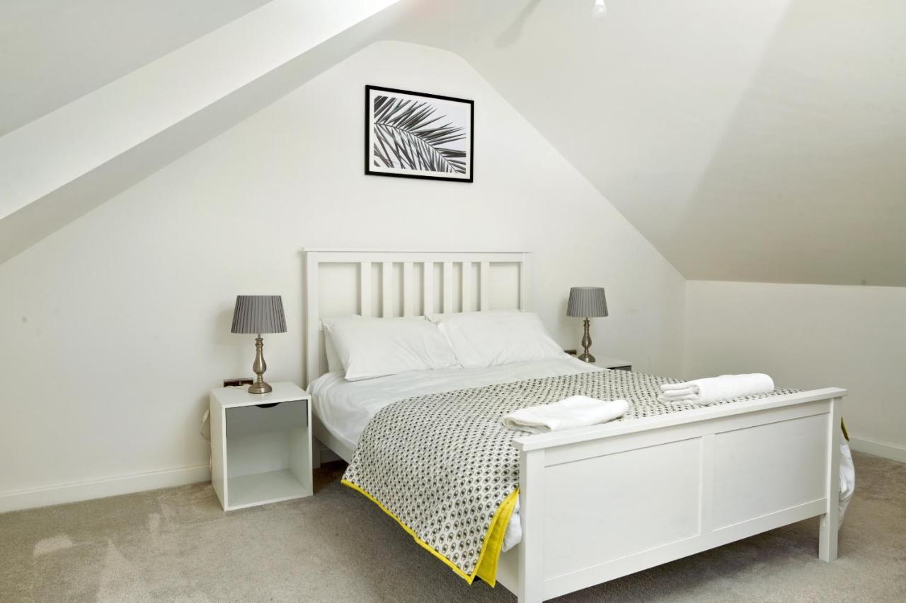 Number 7 On The Hill Villa Lincoln Esterno foto
